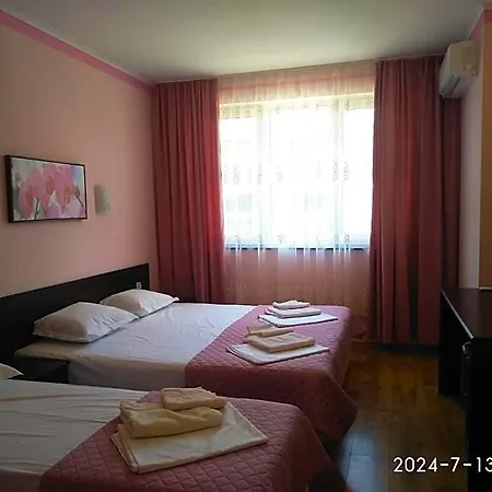 Hotel Plaza 4*